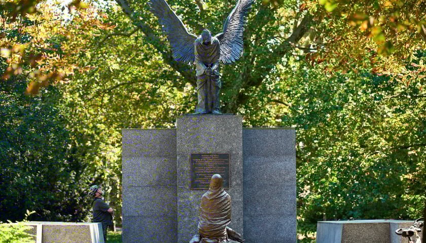 Powiększ obraz: Pomnik Katyński