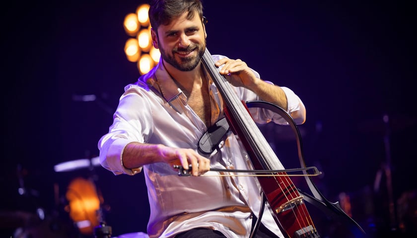 Powiększ obraz: Hauser