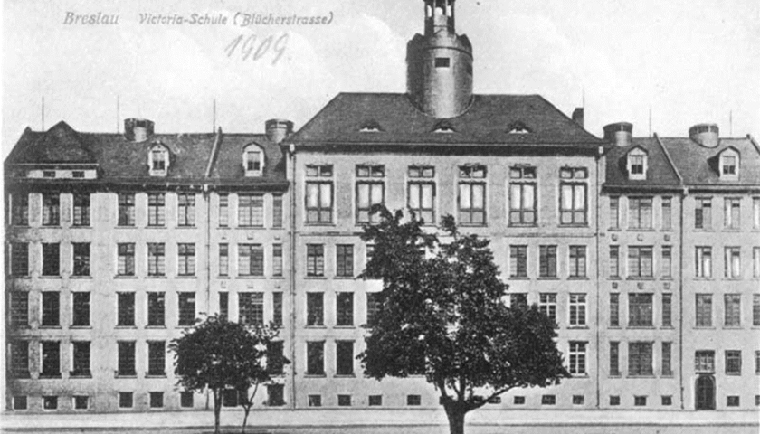 Powiększ obraz: Budynek szkoły - 1909 r.