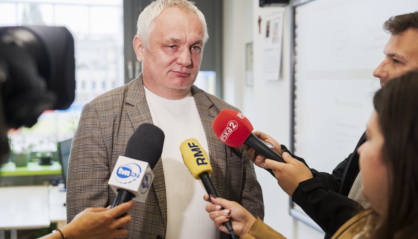 Powiększ obraz: Rafał Just, dyrektor Szkoły Podstawowej nr 84 we Wrocławiu