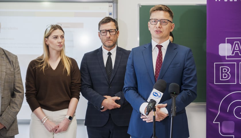 Powiększ obraz: Marcin Miedziński, zastępca dyrektora Departamentu Edukacji UMW