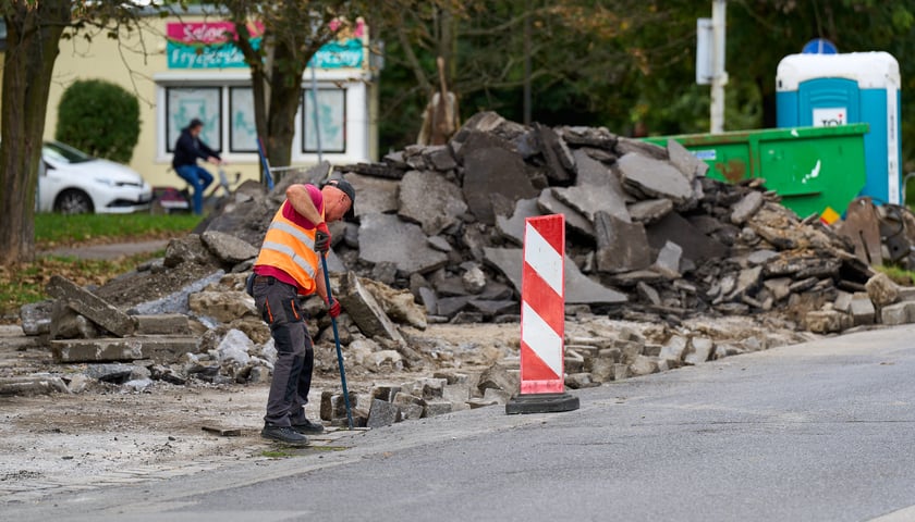 Powiększ obraz: Remont nawierzchni w ul. Baciarellego