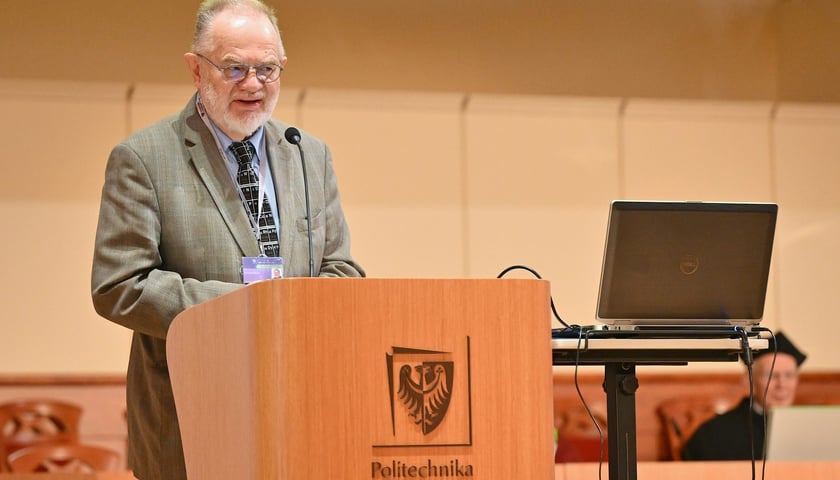 Powiększ obraz: Uroczysta inauguracja zajęć dla słuchaczy Politechniki Trzeciego Wieku