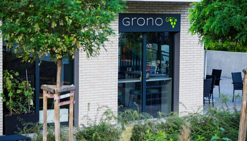 Powiększ obraz: Kawiarnio-winiarnia GRONO przy ul. Rusznikarskiej we Wrocławiu