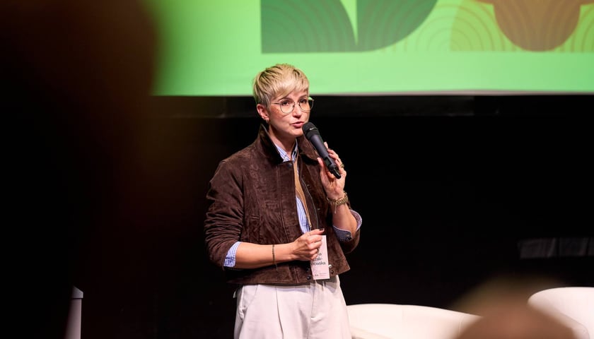 Powiększ obraz: Katarzyna Szymczak-Pomianowska, dyrektor Departamentu Stowarzyszenia Strategii Zrównoważonego Rozwoju Urzędu Miejskiego Wrocławia
