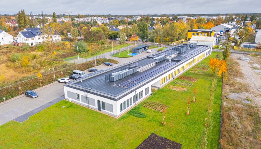 Powiększ obraz: <p>Ośrodek przy Popielskiego - widok z lotu ptaka</p>