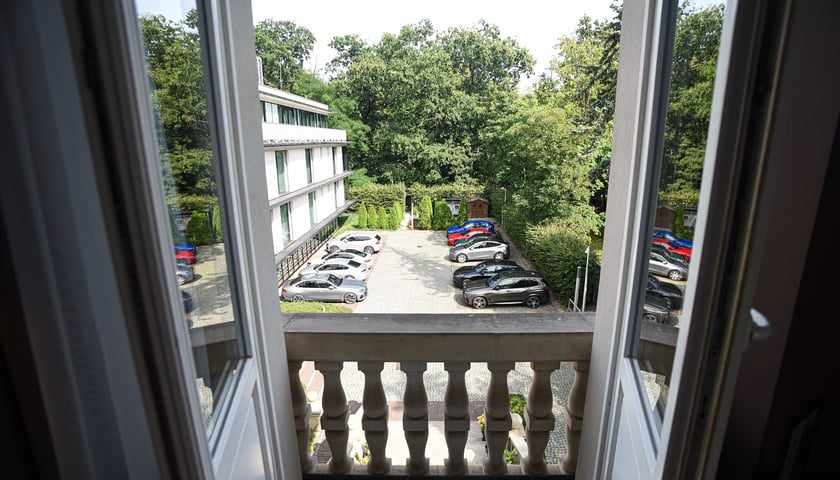 Powiększ obraz: Hotel Platinum Place w zabytkowej willi Powstańców Śląskich 204