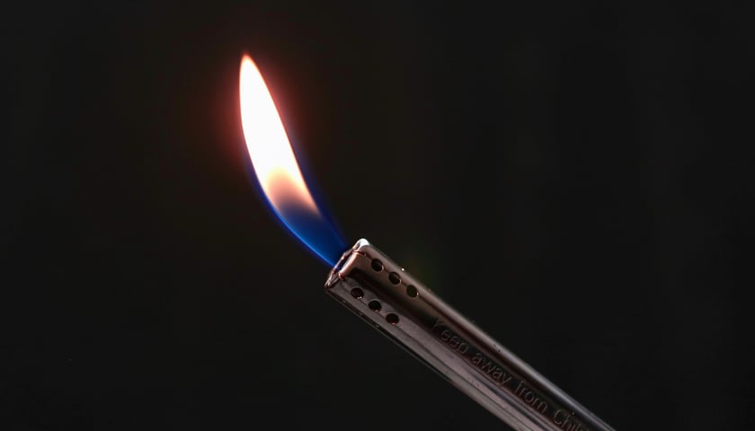 Powiększ obraz: <p>Zapalarki z długą rurką są wygodne i tanie</p>