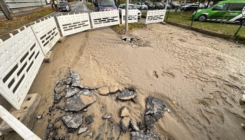 Awaria sieci wodociągowej przy ul. Metalowców we Wrocławiu, 26.10.2025