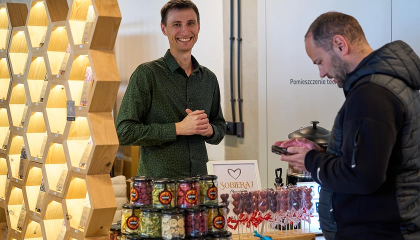 Powiększ obraz: Targi Dobry design w Concordia Design na Wyspie Słodowej. Wrocław, 26.10.2025