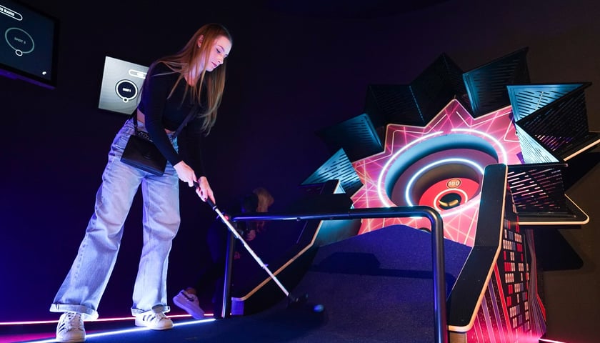 Powiększ obraz: Wieczór zapowiadający otwarcie Sky Games w Sky Towerze we Wrocławiu