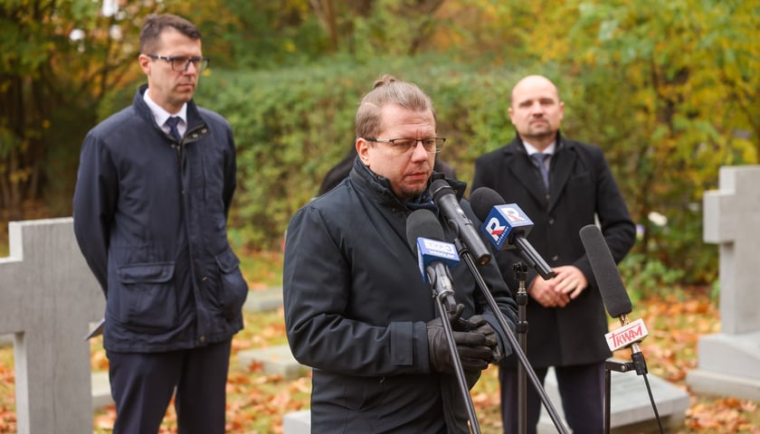 Powiększ obraz: <p>Dr Krzysztof Łagojda &ndash; historyk z Oddziałowego Biura Badań Historycznych IPN Oddział we Wrocławiu</p>