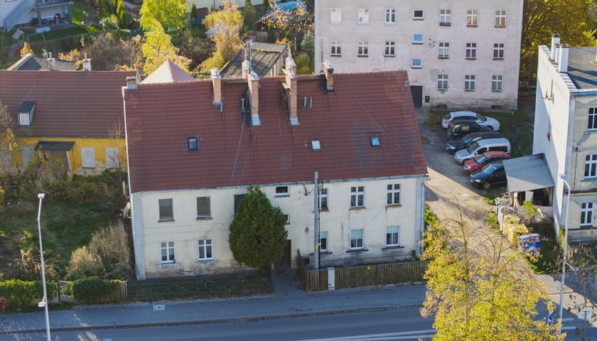 Powiększ obraz: Dolnobrzeska 16 na wrocławskiej Leśnicy