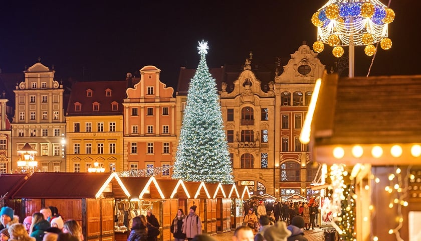 Powiększ obraz: Jarmark Bożonarodzeniowy we Wrocławiu