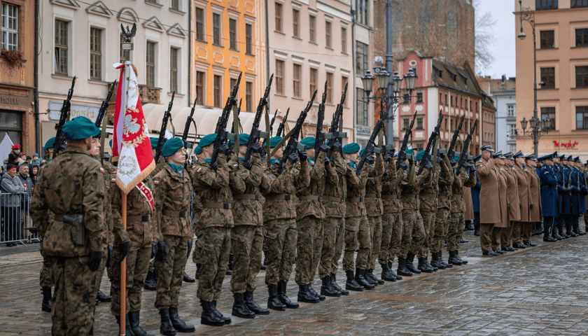 Oficjalne obchody Święta Niepodległości na wrocławskim Rynku