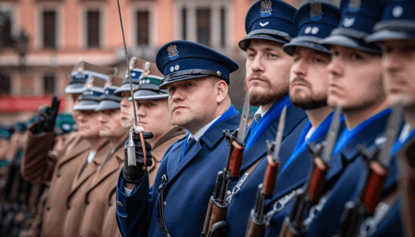 Oficjalne obchody Święta Niepodległości na wrocławskim Rynku