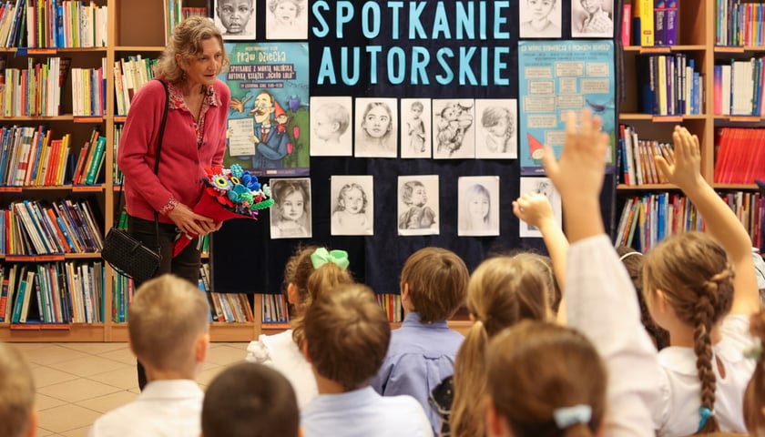 Powiększ obraz: Spotkanie z autorką książki „Ogród Lulu” – Martą Balińską w SP nr 71 we Wrocławiu