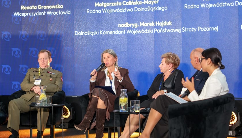 Powiększ obraz: Dolnośląski Kongres Samorządowy „Bezpieczny Dolny Śląsk – Bezpieczna Polska”, 13.11.2025 r.