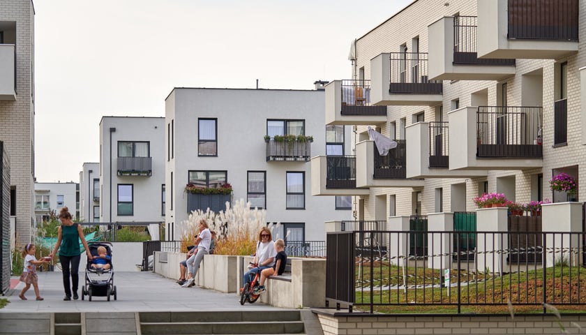 Powiększ obraz: <p>Nowe Żerniki, zabudowa mieszkaniowa</p>