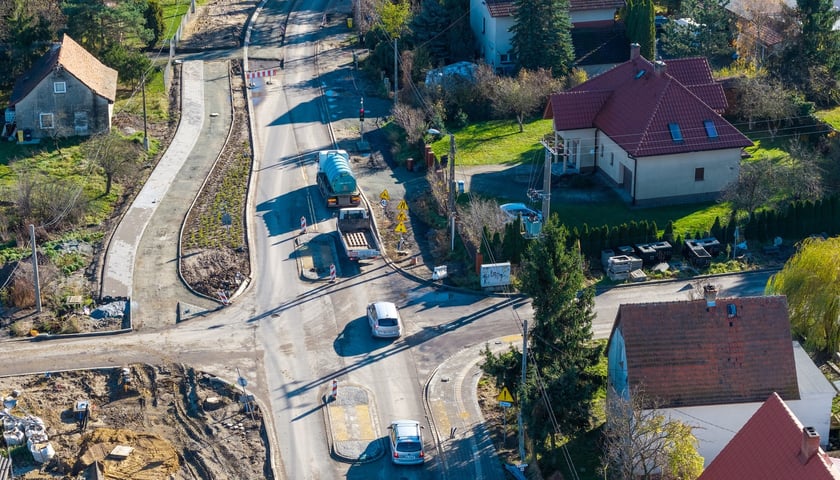 Powiększ obraz: Przebudowa ulicy Wilkszyńskiej - zdjęcie z początku listopada