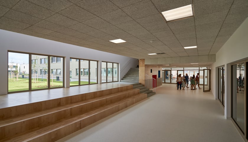 Powiększ obraz: Zespół Szkolno-Przedszkolny przy ul. Asfaltowej