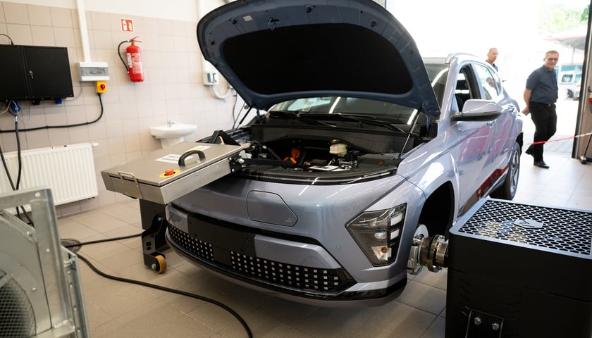 Powiększ obraz: Branżowe Centrum Umiejętności w dziedzinie elektromobilności w Zespole Szkół nr 2