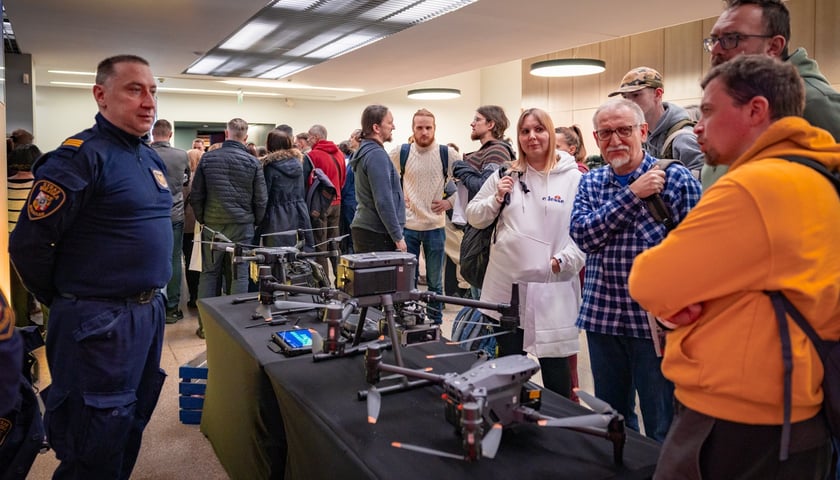 W ramach programu Bezpieczny Wrocław, już po raz trzeci odbyły się ćwiczenia w warsztaty z ochrony ludności, 26.11.2025 r.
