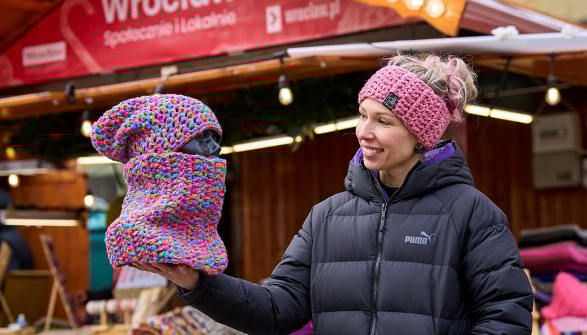 Powiększ obraz: <p>La CzapaKabra jest na jarmarku już kolejny raz</p>