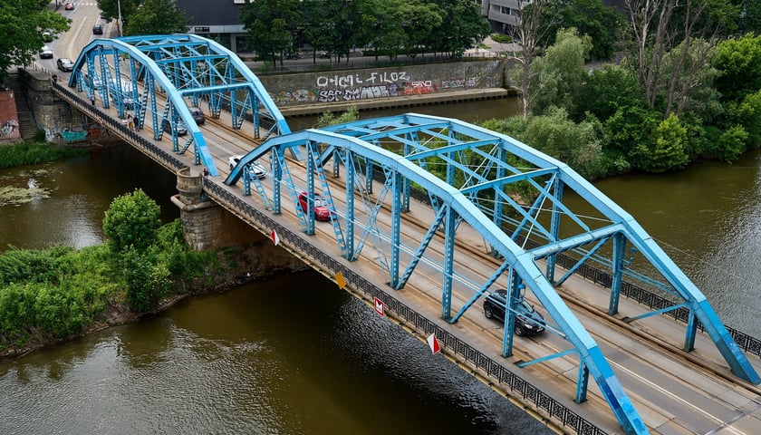 Powiększ obraz: Most Sikorskiego latem 2025 roku