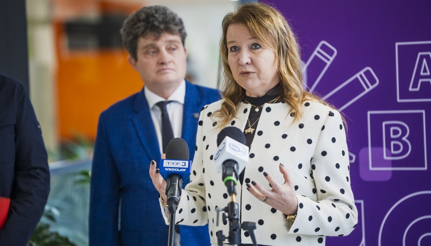Powiększ obraz: prof. Marzena Dominiak, prorektor ds. Strategii Rozwoju Uniwersytetu Medycznego we Wrocławiu, członkini Wrocławskiej Rady Edukacji