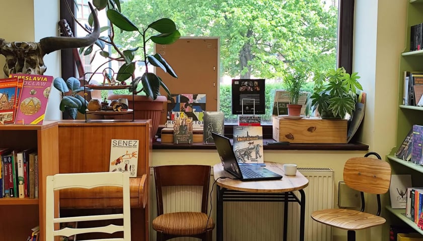 Powiększ obraz: Rzeczy, które możesz kupić podczas jarmarku w Księgarni Hiszpańskiej