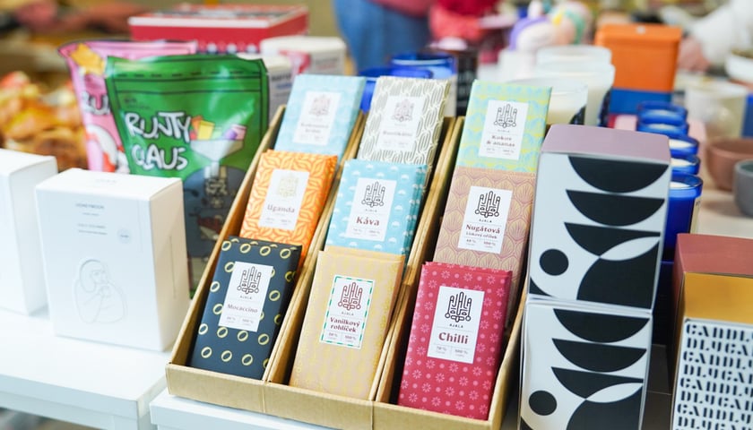 Targi LOOP flea market we wrocławskich Bulvarach