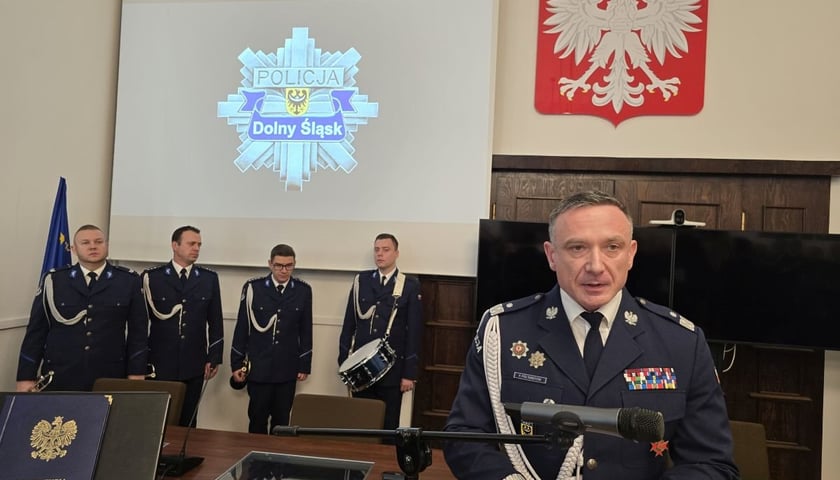Ślubowanie nowych policjantek i policjantów we Wrocławiu