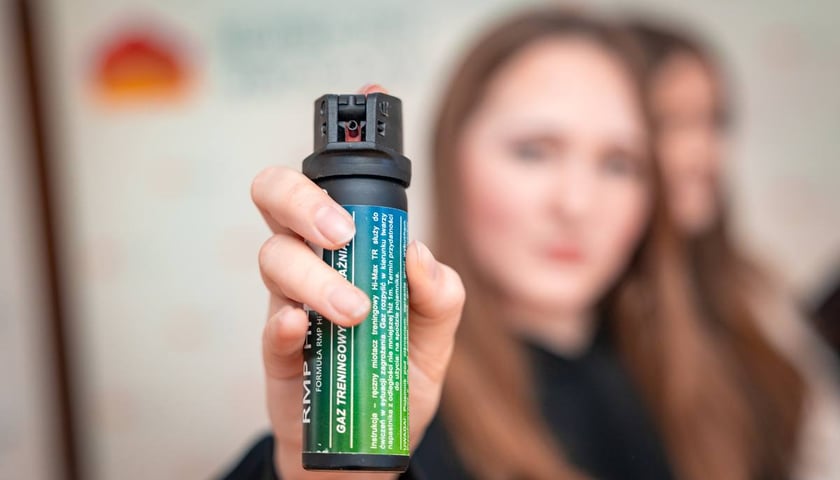 Szkolenie w ramach programu "Bezpieczny Wrocław" w I LO we Wrocławiu