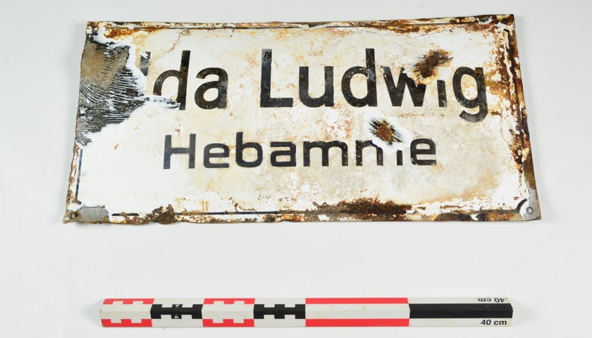 Przedmioty odnalezione podczas prac archeologicznych przy ul. Kuźniczej we Wrocławiu