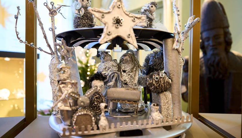 Powiększ obraz: Wystawa szopek wykonanych przez dzieci i młodzież. Muzeum Etnograficzne we Wrocławiu