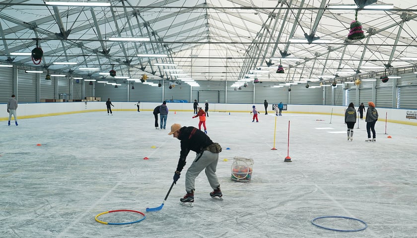Powiększ obraz: Lodowisko przy ul. Spiskiej