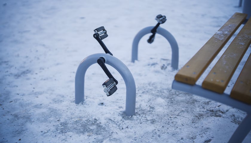 Podw&oacute;rko pomiędzy ulicami&nbsp;Komuny Paryskiej, Krasińskiego, Worcella i Pułaskiego częściowo już po remoncie