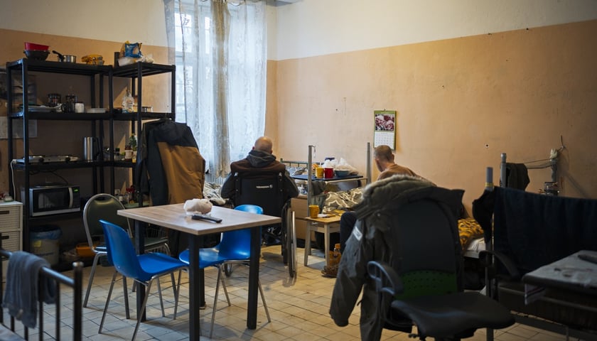 Powiększ obraz: Noclegownia dla mężczyzn Towarzystwa Pomocy im. Św. Brata Alberta przy ul. Małachowskiego we Wrocławiu