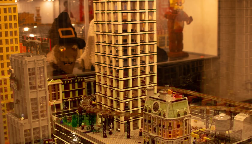 Powiększ obraz: Wystawa Budowli z Klocków Lego w Sky Tower