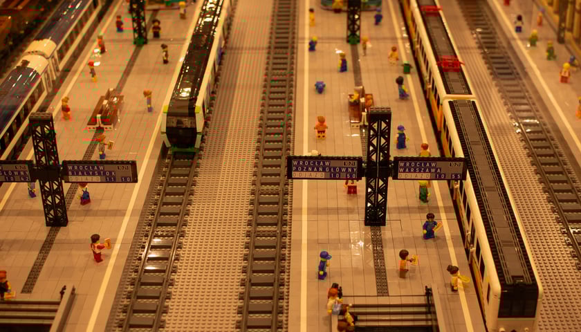 Powiększ obraz: Wystawa Budowli z Klocków Lego w Sky Tower