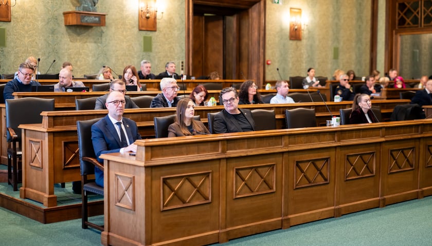 Powiększ obraz: XXVII sesja Rady Miejskiej Wrocławia