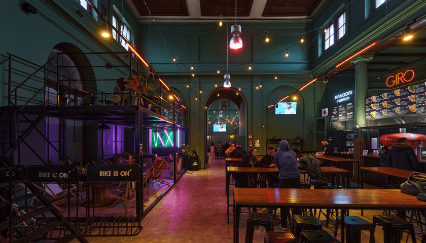 Powiększ obraz: W Hali Świebodzki w ostatnich miesiącach otworzyła się restauracja Yatta Ramen.