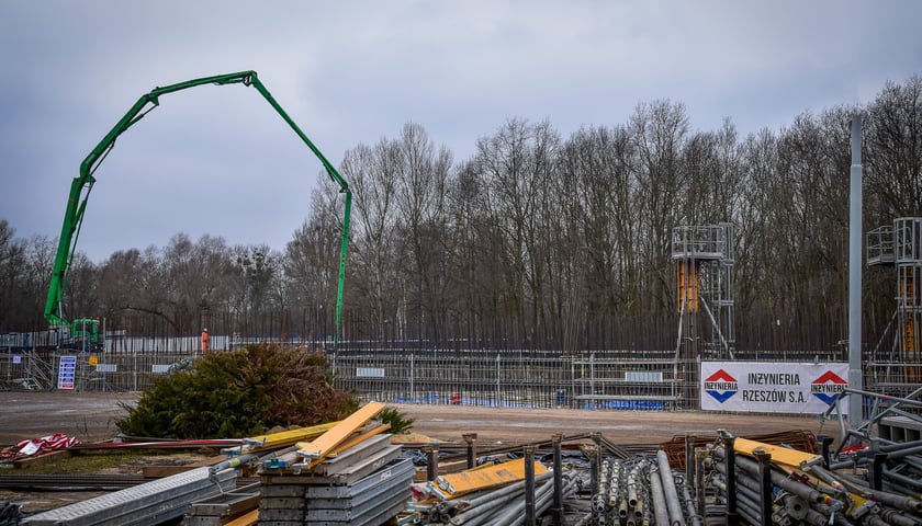 Zbiornik jest gotowy w 30 procentach i prace trwają mimo mroz&oacute;w