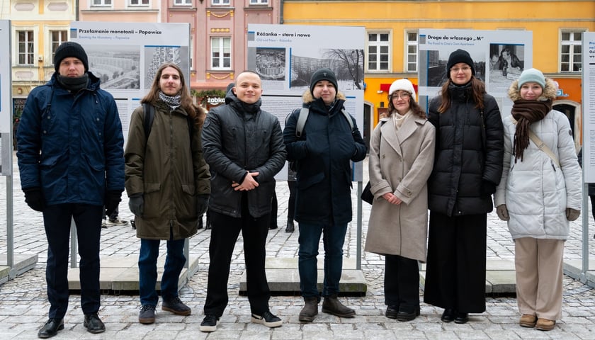 Powiększ obraz: Wernisaż wystawy „Prefabrykaty na Kwadraty”, Wrocław, 3 lutego 2026