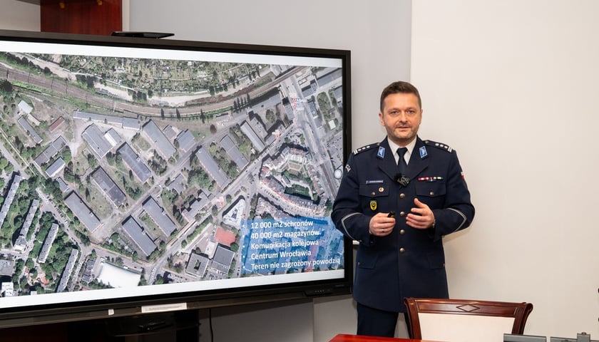 Podpisanie porozumienia  ws. budowy nowej komendy wojewódzkiej policji we Wrocławiu