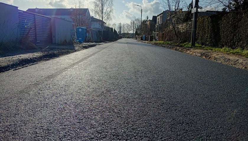 Nowe przyłącza i sieć kanalizacji sanitarnej na Brochowie