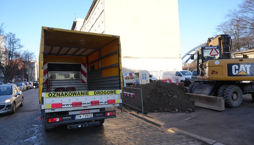 Usuwanie awarii ciepłowniczej przy ul. Lubuskiej. Wrocław, 28.02.2026