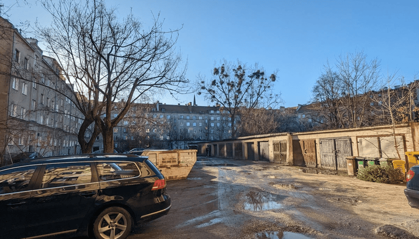 Tak wyglądało to znętrze przed remontem