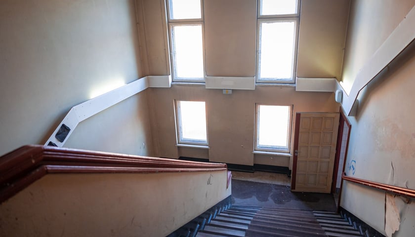 Powiększ obraz: Dawne kino Lw&oacute;w - tak wygląda dziś w środku